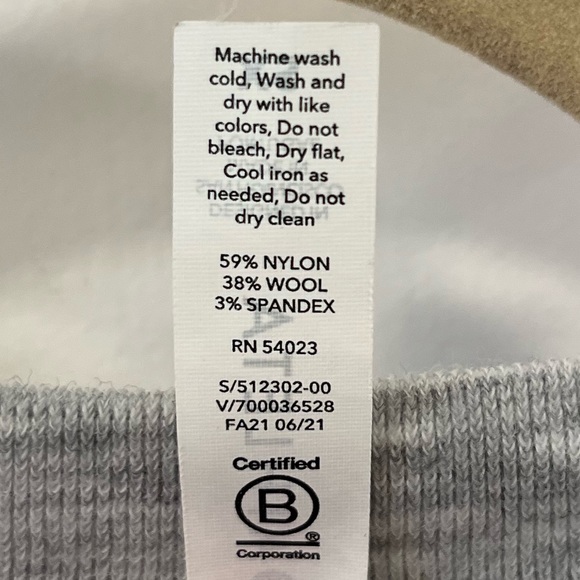 Athleta Foresthill Ascent Long Sleeve Wool Blend Ruched Top Gray Size XS GUC - Picture 10 of 16